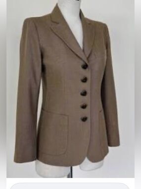 VTG & rare Moschino cotton/wool blend fitted blazer with heart buttons